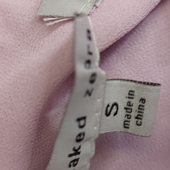 Naked Zebra light purple sleeveless blouse with ruffle detail at neckline - Picture 5 of 8